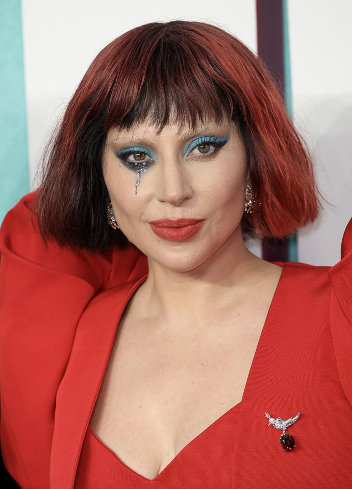  Celebrity, které nosí paruky a příčesy - Lady Gaga