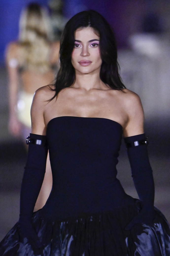  Kylie Jenner bez make-upu