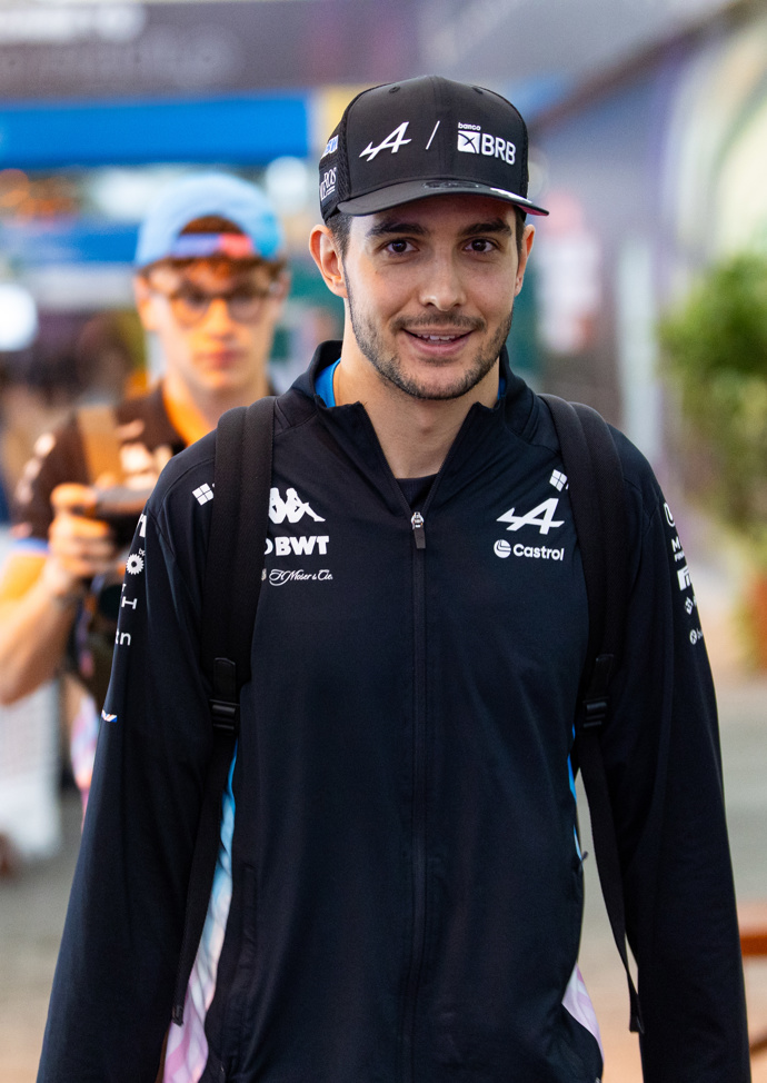  Jezdec Esteban Ocon po závodě F1