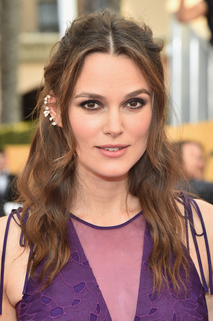  Celebrity, které nosí paruky a příčesy - Keira Knightley