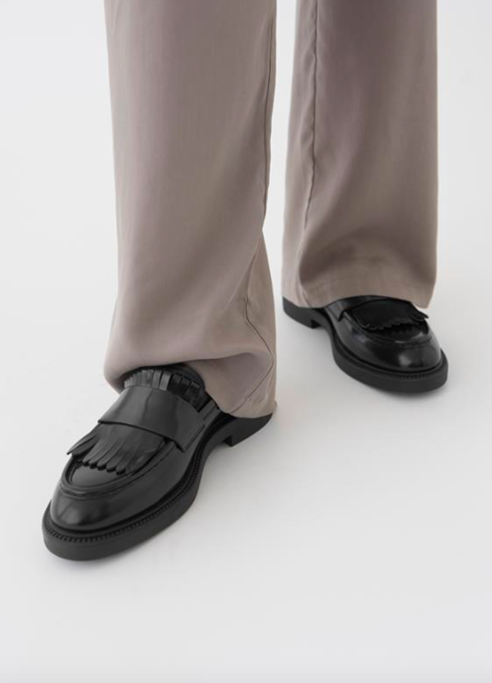  Loafers z leštěné kůže, Vagabond, 3 999 Kč