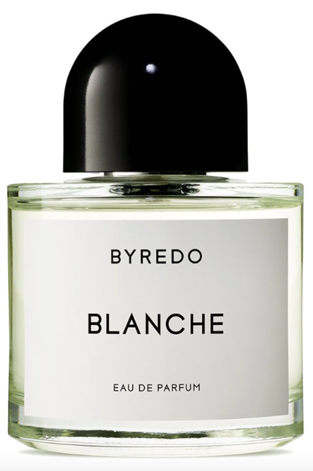Eau de Parfum Blanche, Byredo, 4 250 Kč / 50 ml Eau de Parfum Blanche, Byredo, 4 250 Kč / 50 ml