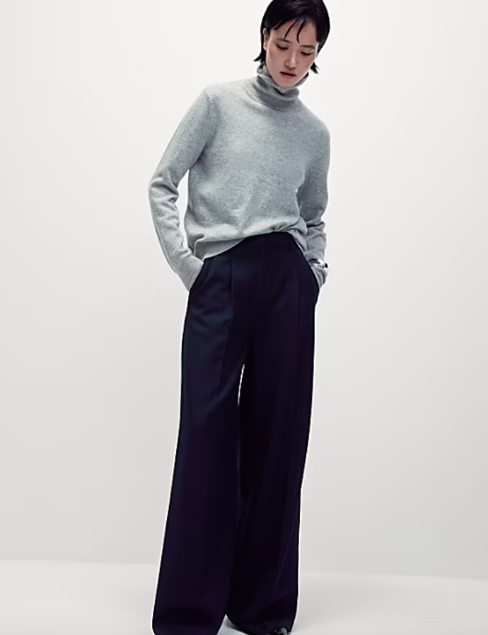  Široké kalhoty z vlněné směsi, Marks & Spencer, 1 999 Kč