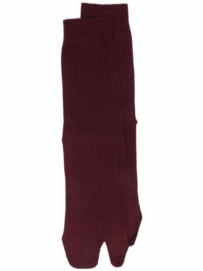 Vysoké tabi ponožky, Maison Margiela, prodává Farfetch, 2 404 Kč