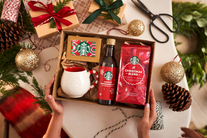  Sada vánočních produktů Starbucks, Starbucks, cena dle vybraných produktů
