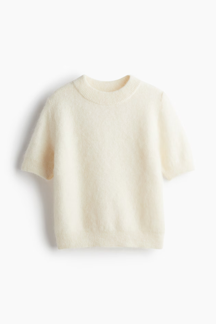 Top z mohérové směsi s krátkým rukávem, H&M, 1 459 Kč