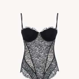 Lace Bodysuit in Onyx, La Perla, 22 890 Kč Lace Bodysuit in Onyx, La Perla, 22 890 Kč