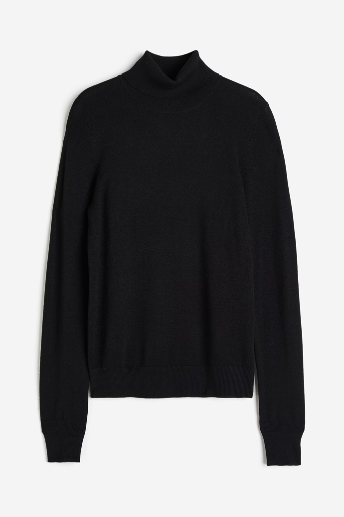 Svetr s rolákem, H&M, 359 Kč