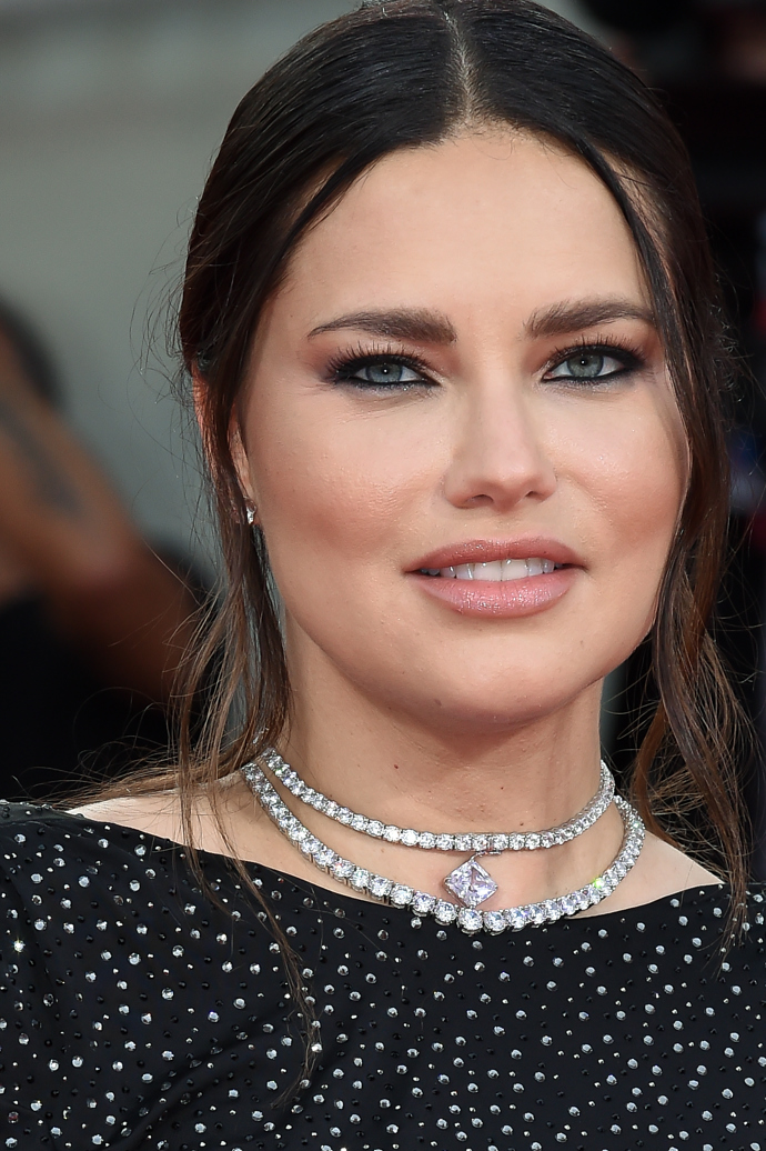  Adriana Lima v roce 2023