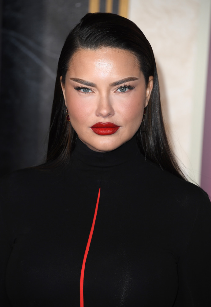  Adriana Lima v roce 2023