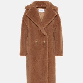  Teddy Bear camel hair and silk coat, Max Mara, 2350 eur, prodává Mytheresa