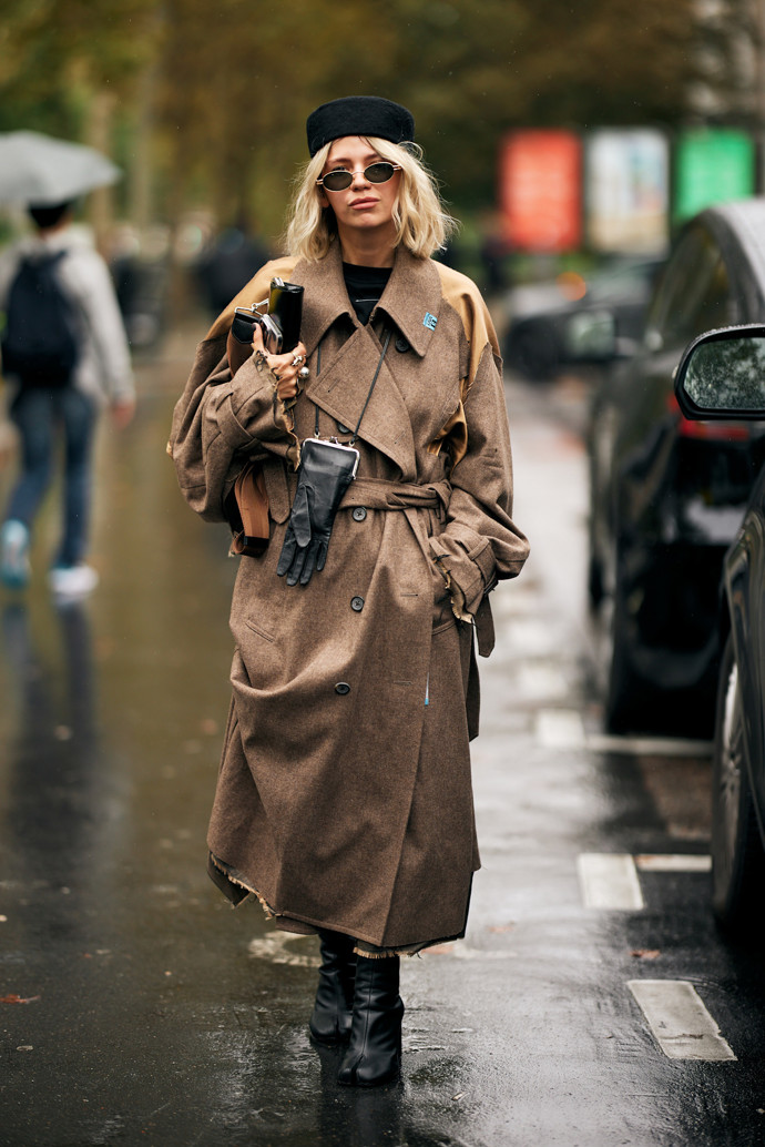  Inspirace na outfit v barvě roku 2025 Mocha Mousse
