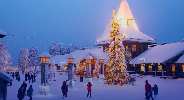Santa Claus Village, Rovaniemi, Laponsko Santa Claus Village, Rovaniemi, Laponsko