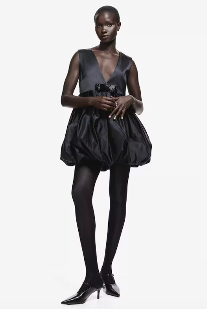  Minišaty s bublinovým lemem, H&M, 1 459 Kč
