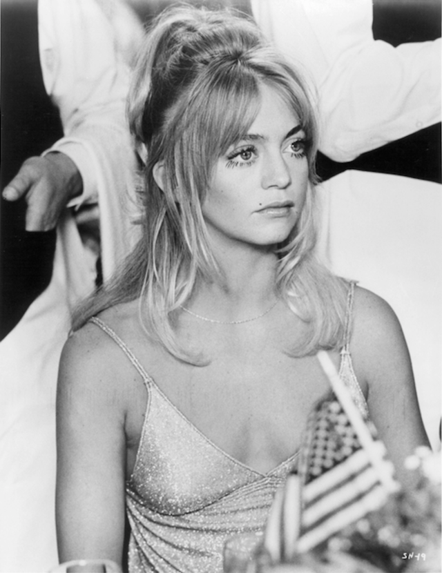  Goldie Hawn a její curtain bngs