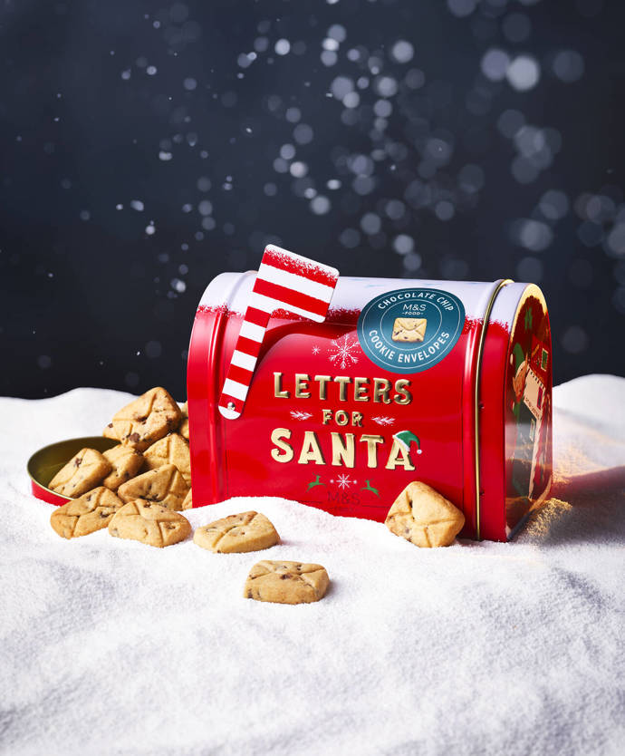  Máslové sušenky v krabici Letters for Santa, Marks & Spencer, 299 Kč