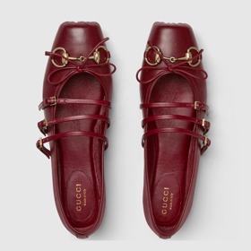 Horsebit ballet flat, Gucci, 22 500 Kč Horsebit ballet flat, Gucci, 22 500 Kč