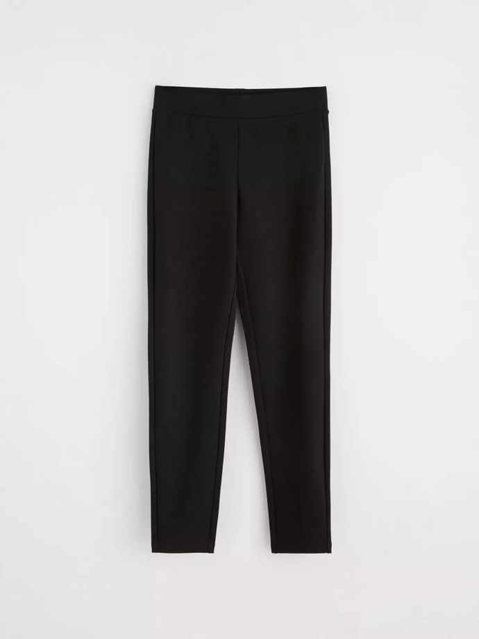 Legíny z materiál punto, Lindex, 1 299 Kč