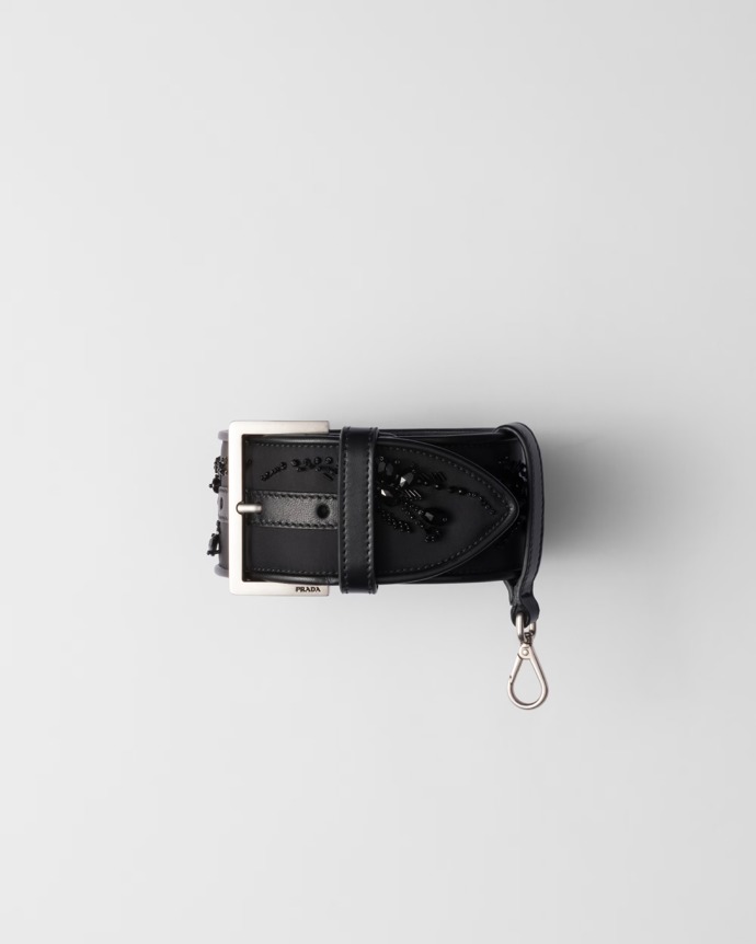  Náramek Re-Nylon and leather wrist strap, Prada, 25 900 Kč