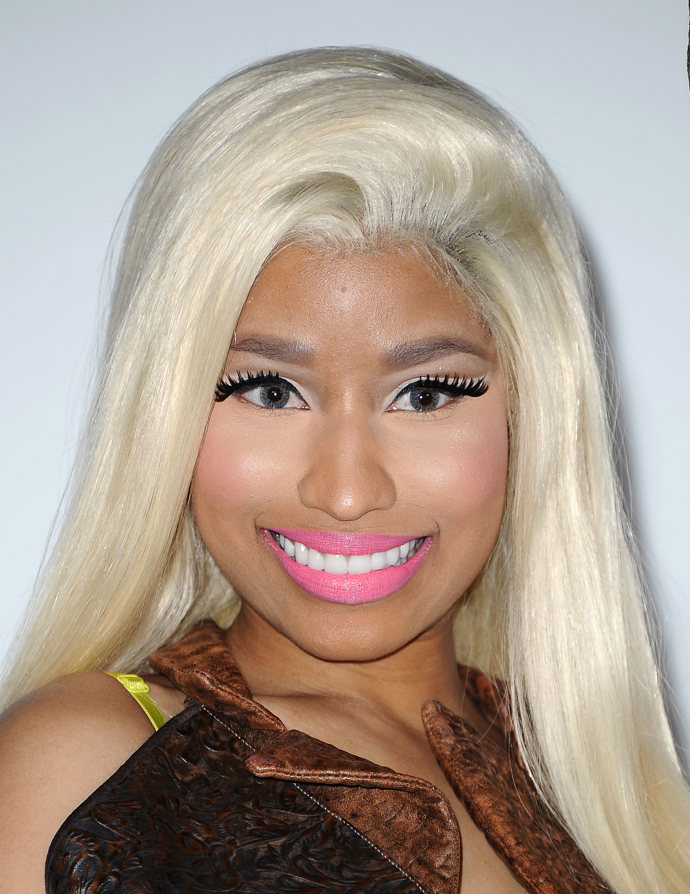  Zubní proměny celebrit - Nicki Minaj a její vylepšený chrup