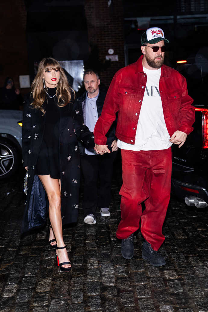  Taylor Swift a Travis Kelce 