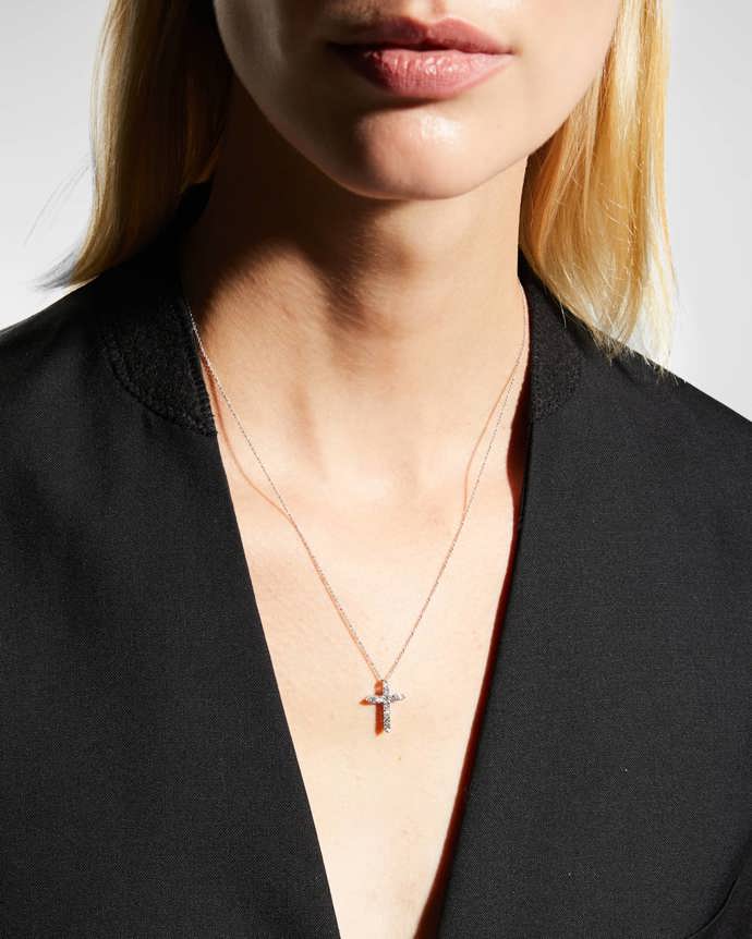 Náhrdelník s diamanty, Roberto Coin, prodává Neiman Marcus, 50 804 Kč