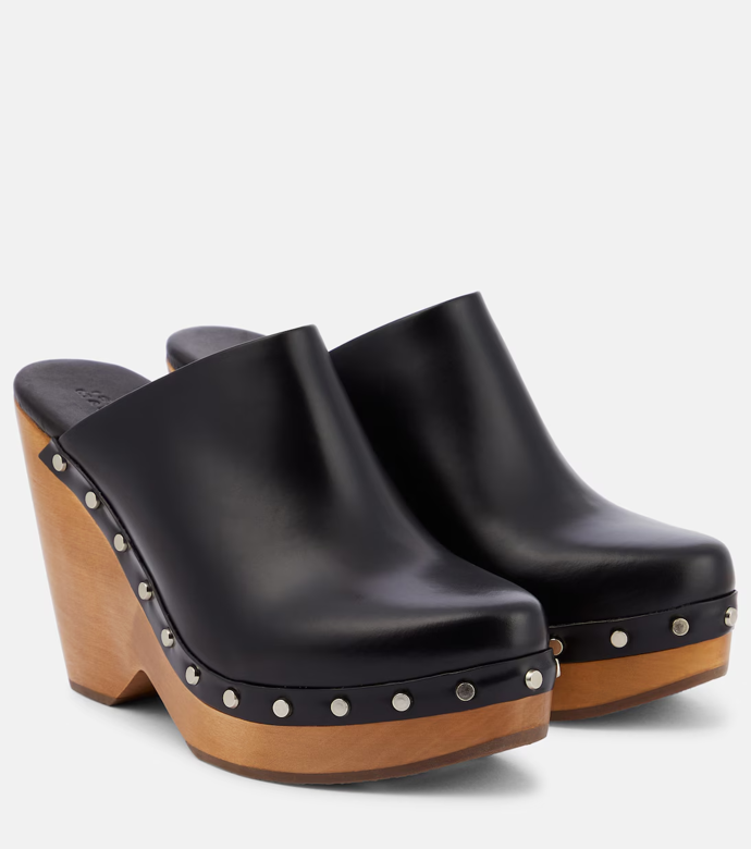 Kožené dřeváky, Isabel Marant, prodává MyTheresa, 10 434 Kč