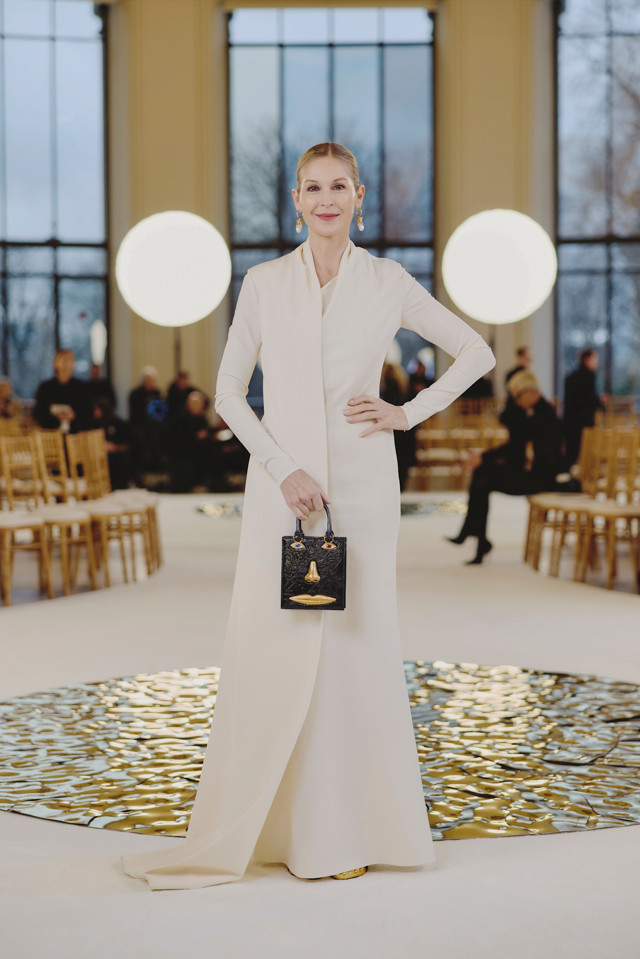  Kelly Rutherford na přehlídce Schiaparelli Haute Couture SS25