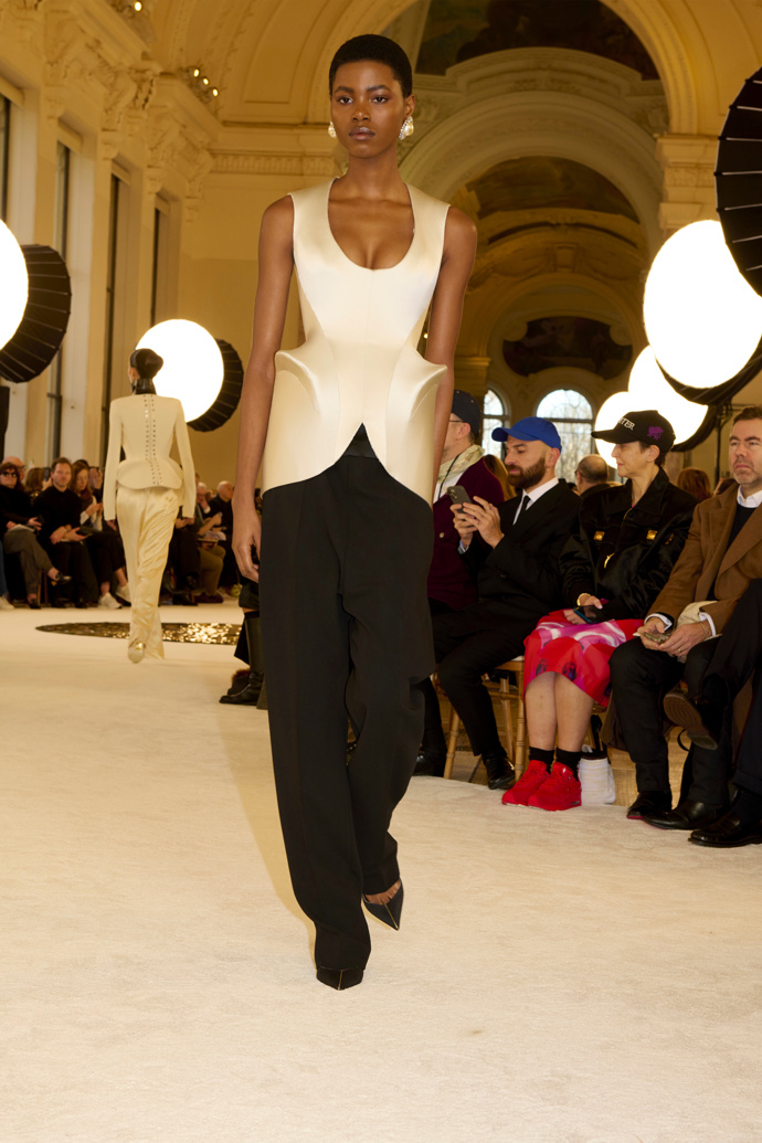  Schiaparelli Haute Couture Spring Summer 2025