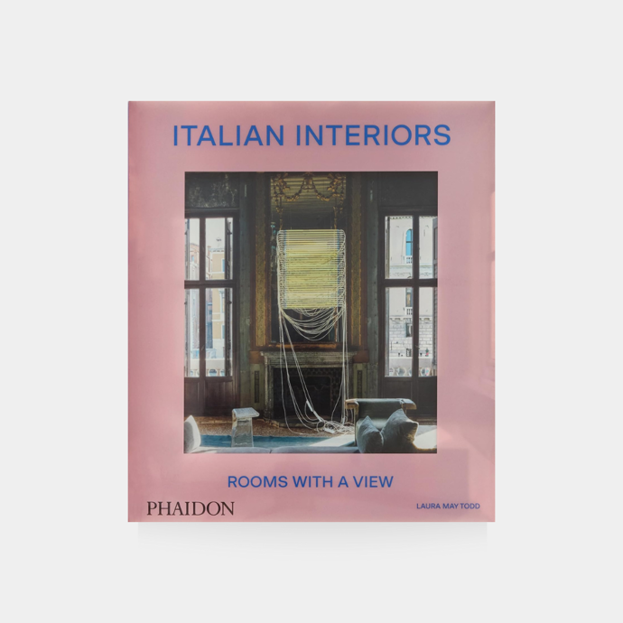  Kniha Italian Interiors: Rooms with a View, Phaidon, 1590 Kč, prodává Book Therapy