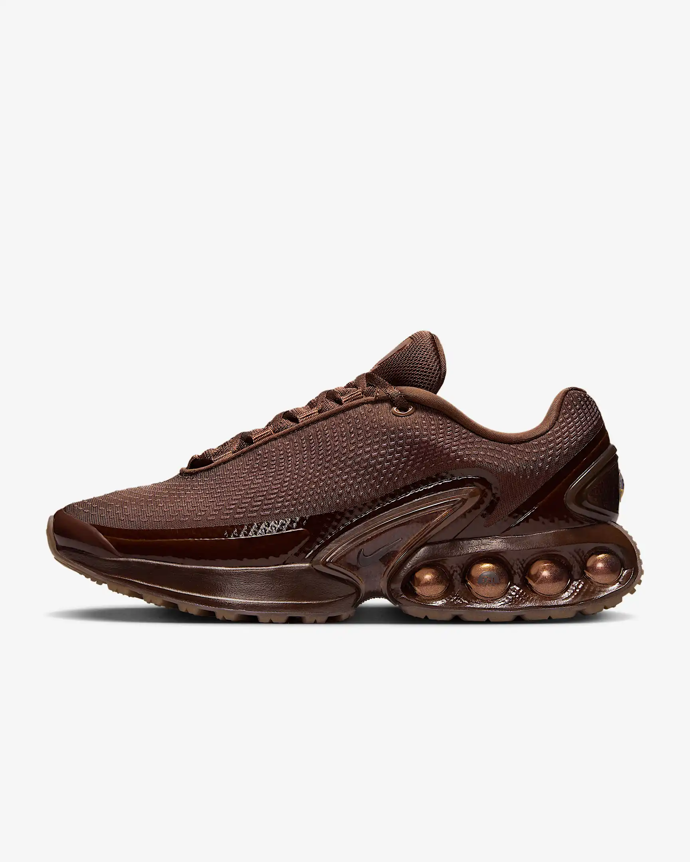 Air Max Dn x Isamaya French, Nike, 4 523 Kč