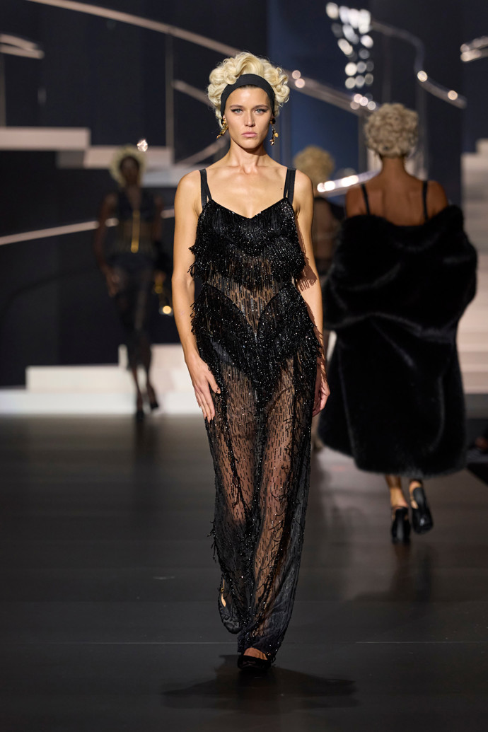 Hravé třásně nejen pro vintage divyDolce Gabbana, SS25