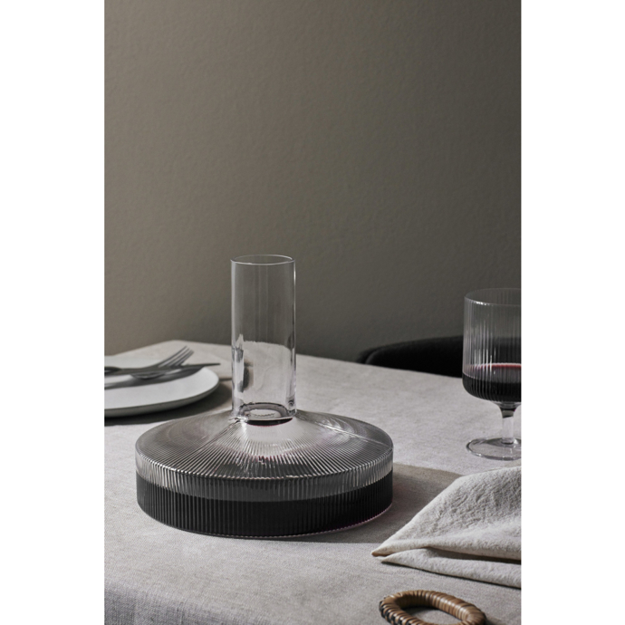Ripple Wine Carafe clear, Ferm living, Konsepti, 1 403 Kč