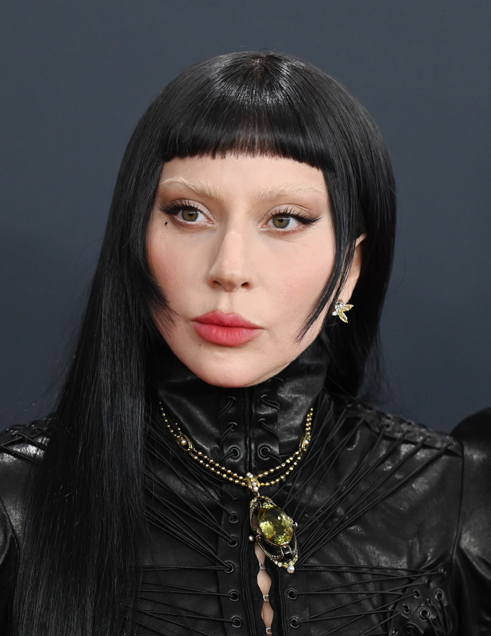  Hime haircut v podání Lady Gaga