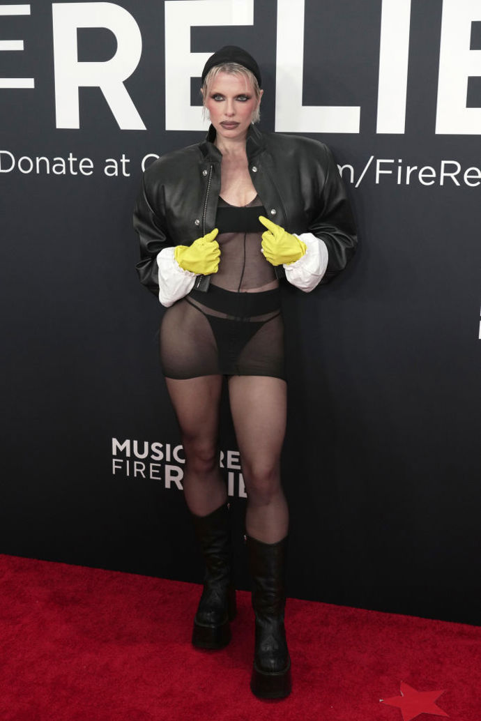 Julia Fox, Grammy 2025