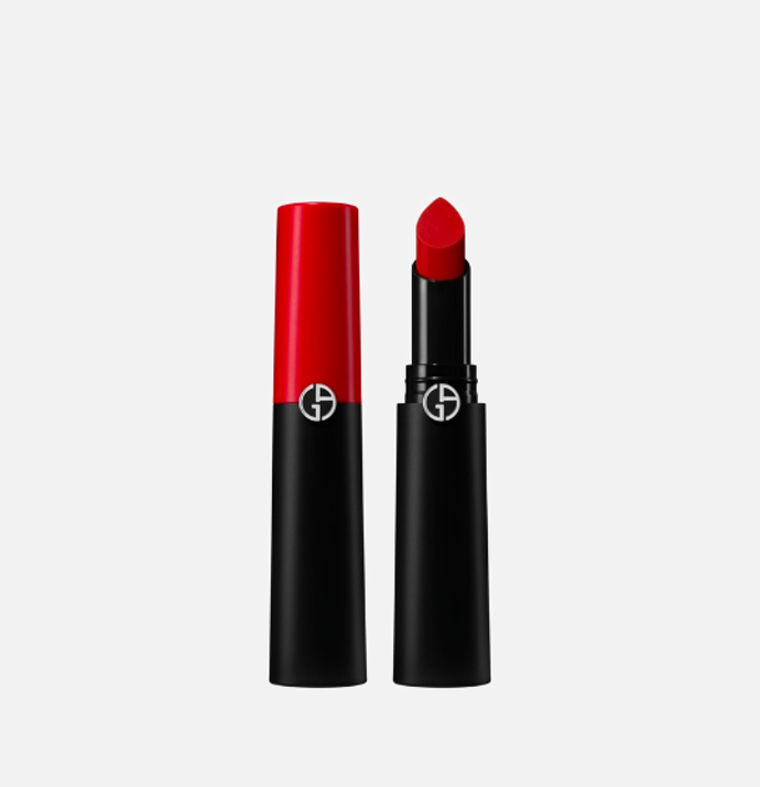  Lip Power Matt, Armani Cosmetics, odstín 603, prodává Douglas, 1 260 Kč 