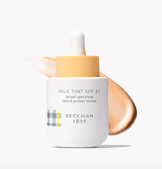  Hello Sunday Glow Primer SPF 50, dostupné na Marionnaud, 660 Kč