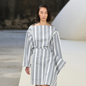 Jak nosit pruhy v roce 2025, inspiraceTod's, SS25