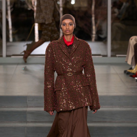 Áčkové sukněTory Burch, FW25 Áčkové sukněTory Burch, FW25