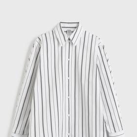 Pruhovaná košile s kimono rukávy, Toteme, 8 563 Kč Pruhovaná košile s kimono rukávy, Toteme, 8 563 Kč