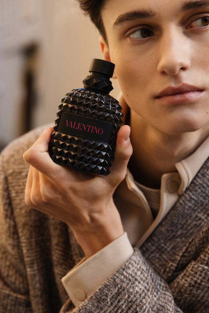 Valentino Born in Roma Extradose
