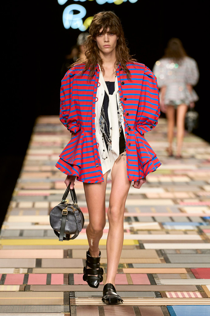 Jak nosit pruhy v roce 2025, inspiraceLouis Vuitton, SS25
