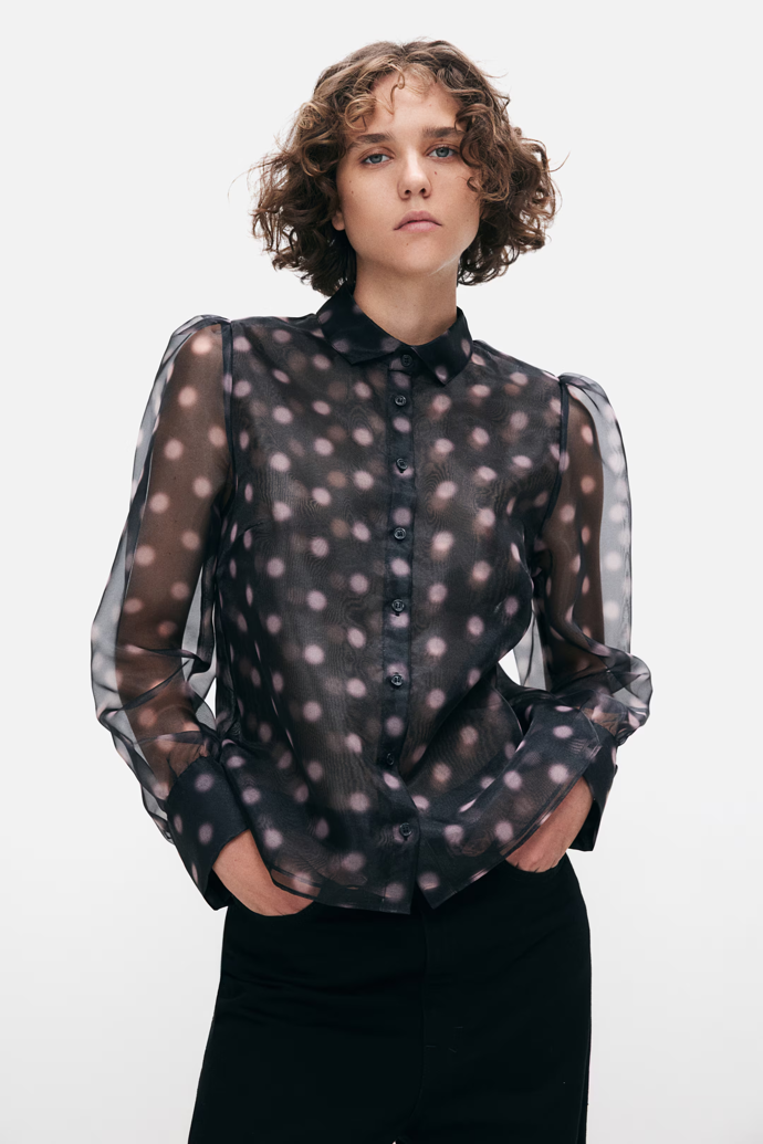 Košile z organzy s nabíranými rukávy, H&M, 1 899 Kč
