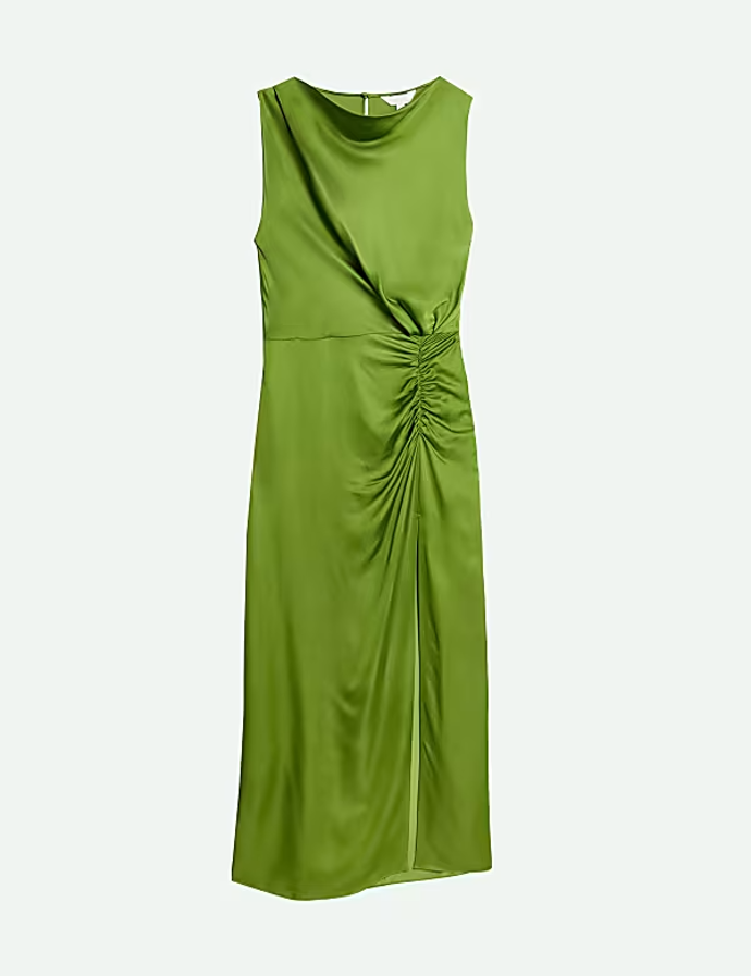 Saténové maxi šaty s řasením, Marks & Spencer, 2 699,00Kč