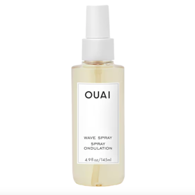 Texturizační sprej Wave Spray, Ouai, prodává Sephora.cz, 760 Kč Texturizační sprej Wave Spray, Ouai, prodává Sephora.cz, 760 Kč