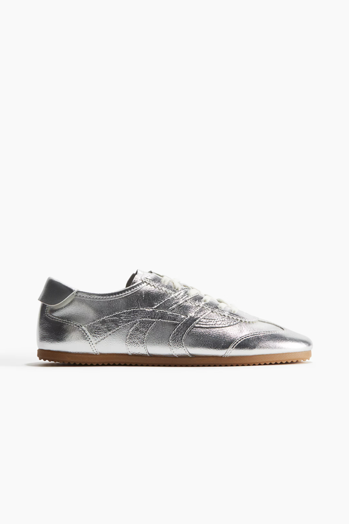 Stříbrné tenisky, H&M, 719 Kč