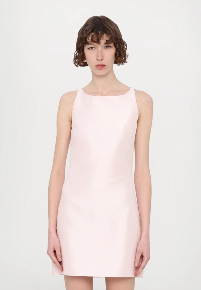 Světle růžové mini šaty, Maje, Zalando, 5160 Kč 
