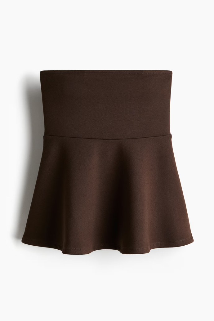Jednoduchý hnědý peplum top bez ramínek, H&M, 359 Kč 