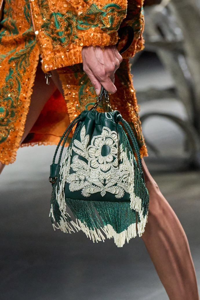  Etro