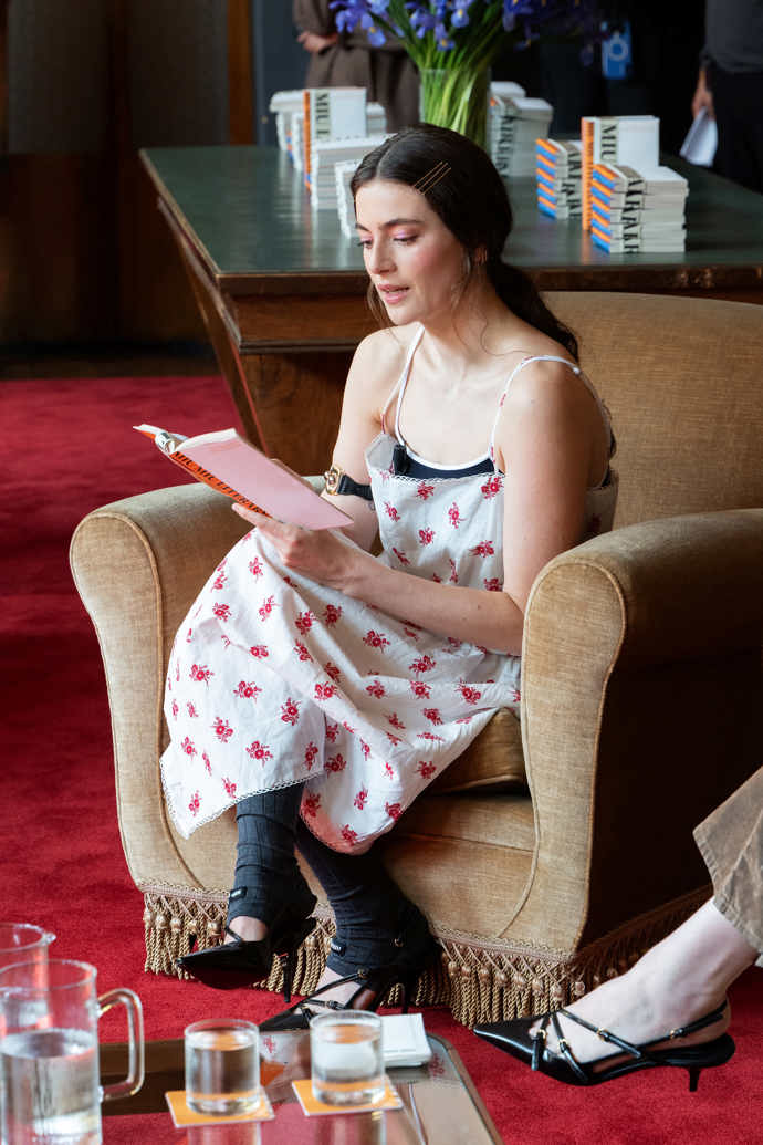  Millie Brady